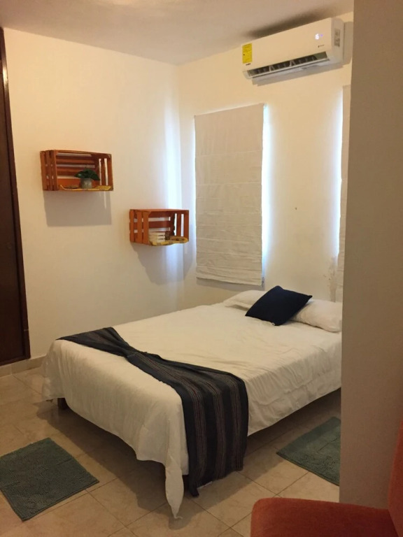 downtown apartment in fractionation with pool and air conditioners