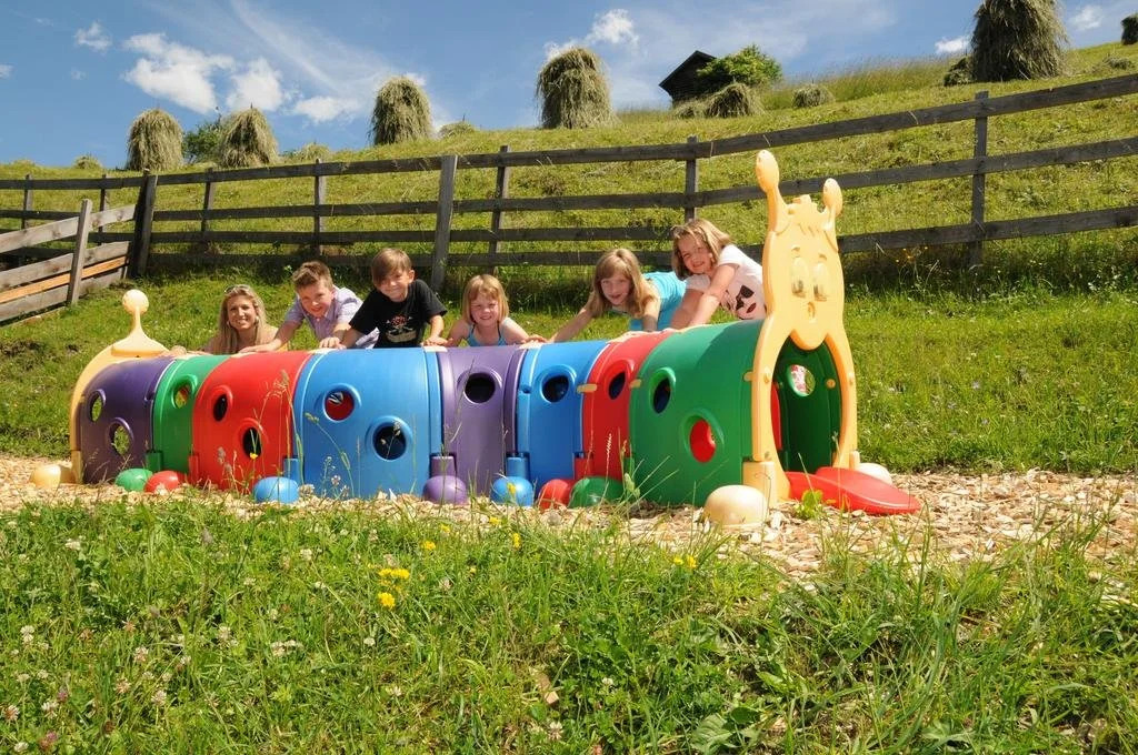 Pitzis Kinderhotel - Family Only