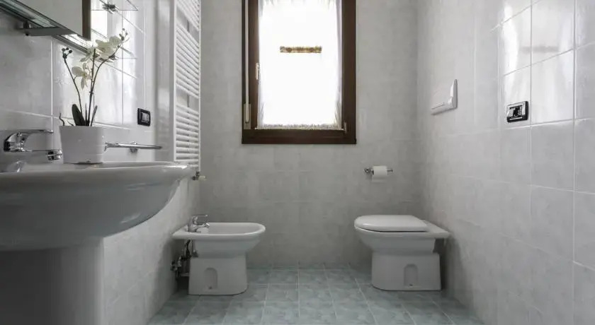 Rent-It-Venice Casona House
