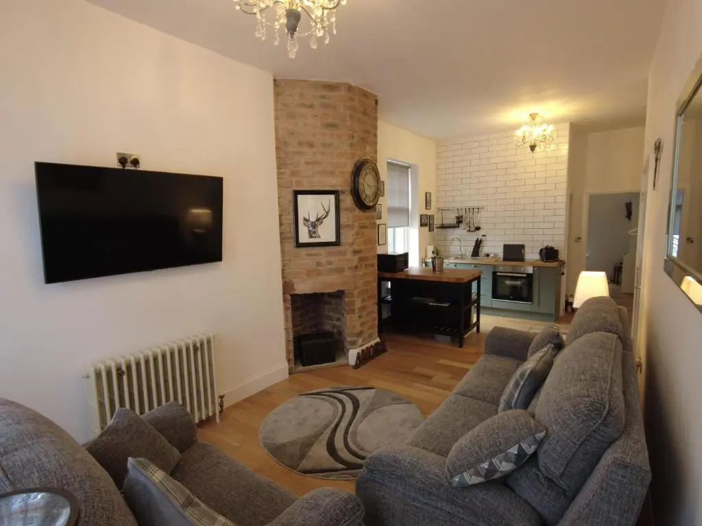 Rabbies School House, 2 Bed Apartment Ayr Town Centre