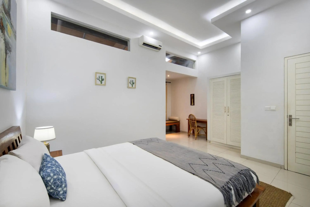 Villa Shree Canggu by Azure, 2 mins walk to Beach near Finns