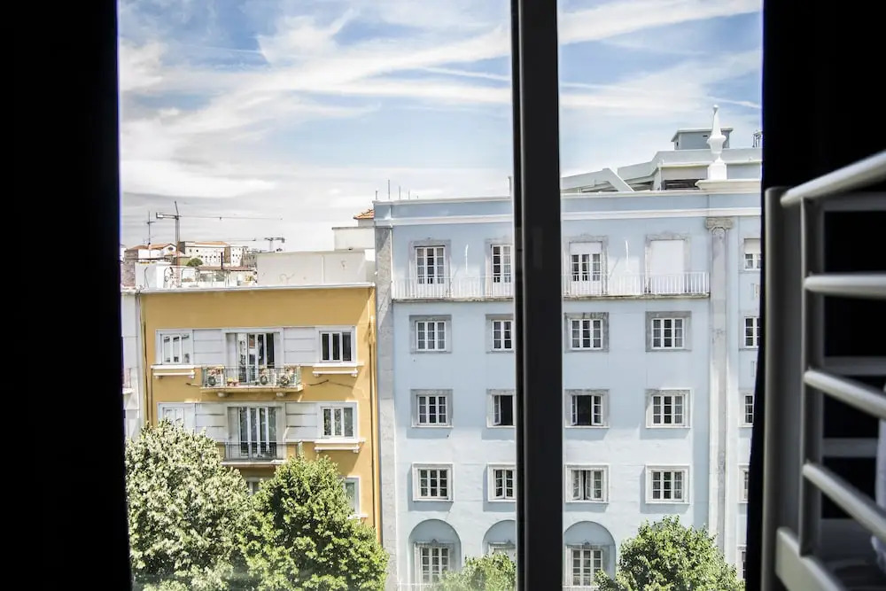 Avenue Hostel & Suites