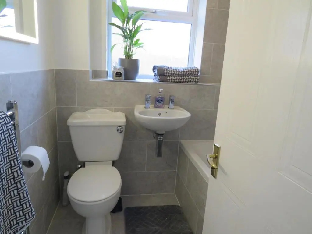 Remarkable and Perfect 3 Bed House in Nottingham