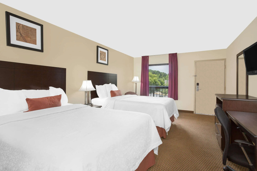 Отель Гринвилла Baymont Inn & Suites Greenville