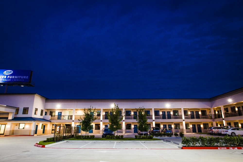 Palace Inn Blue Federal Road
