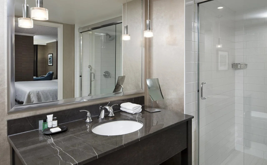 Sheraton Cavalier Calgary Hotel
