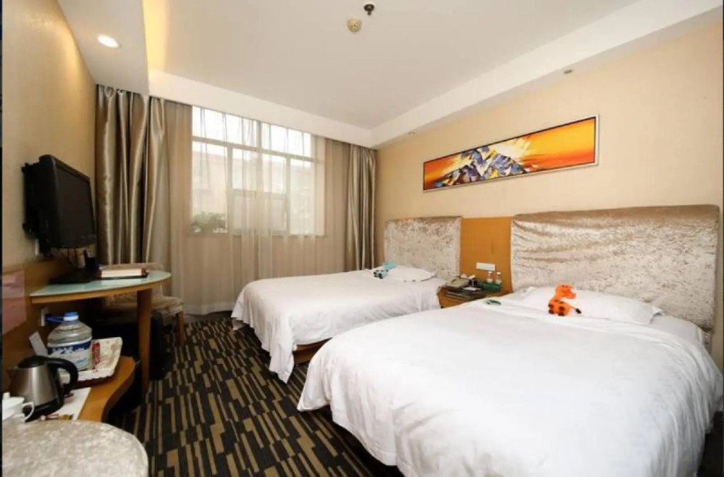Xian Feilu Business Hotel