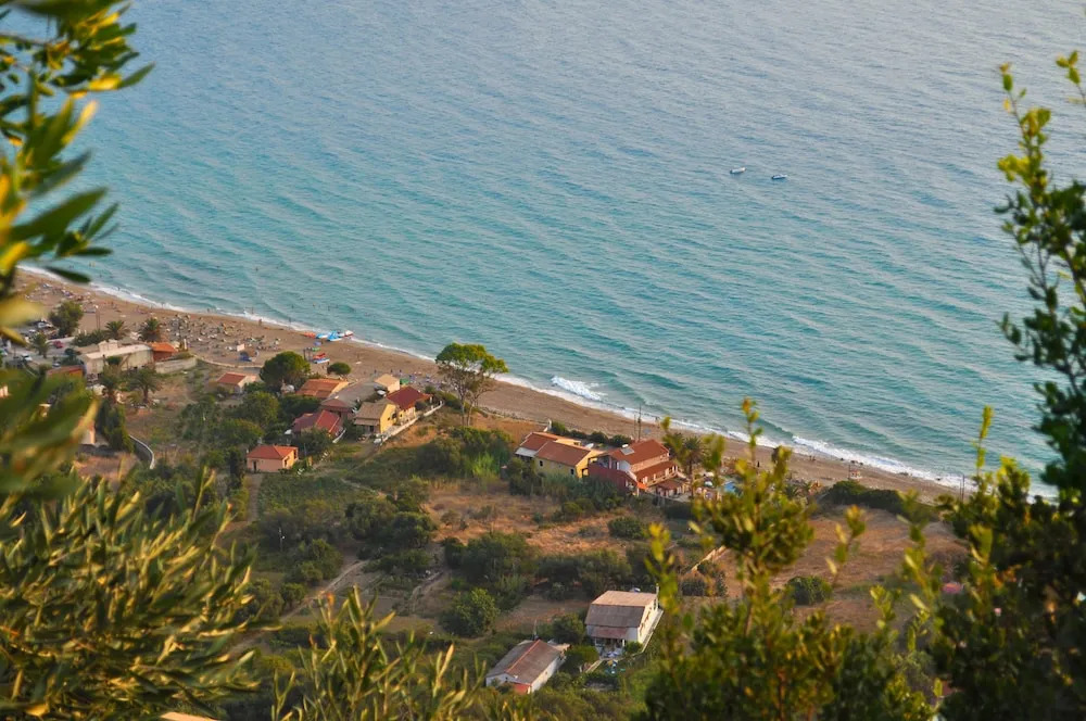 Beach house Yannis in Agios Gordios beach on Corfu