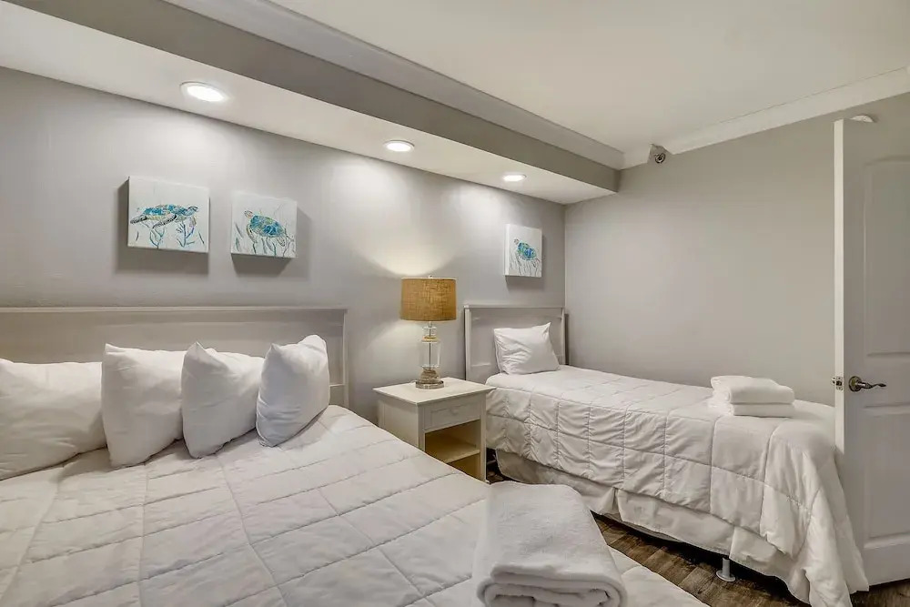 Inlet Reef 307 3 Bedroom Condo by RedAwning