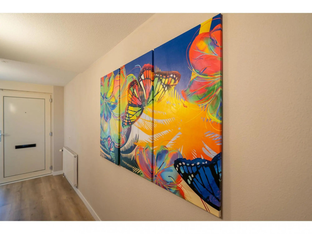 Luxury apartment overlooking the marina for 10 people