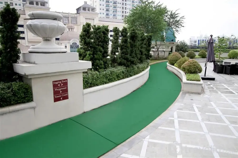 Comfort And Simply Look 1Br At Bellezza Apartment