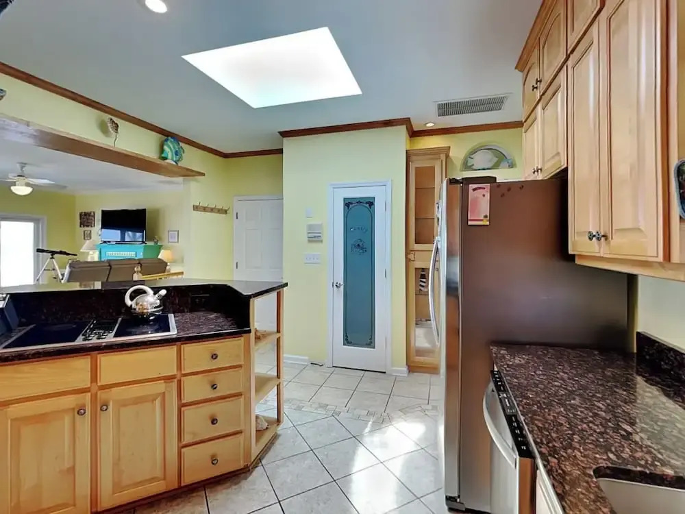 Sunshiny Daze by Topsail Realty