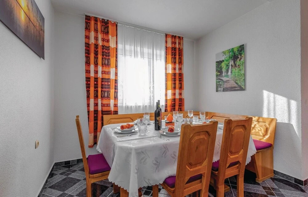Stunning Home in Kostrena With Wifi and 4 Bedrooms