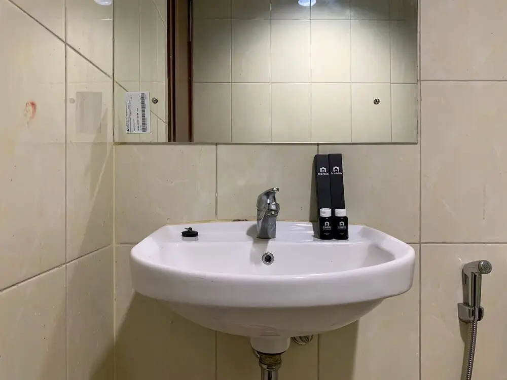 Comfort And Cozy Living 2Br Apartment At Vittoria Residence
