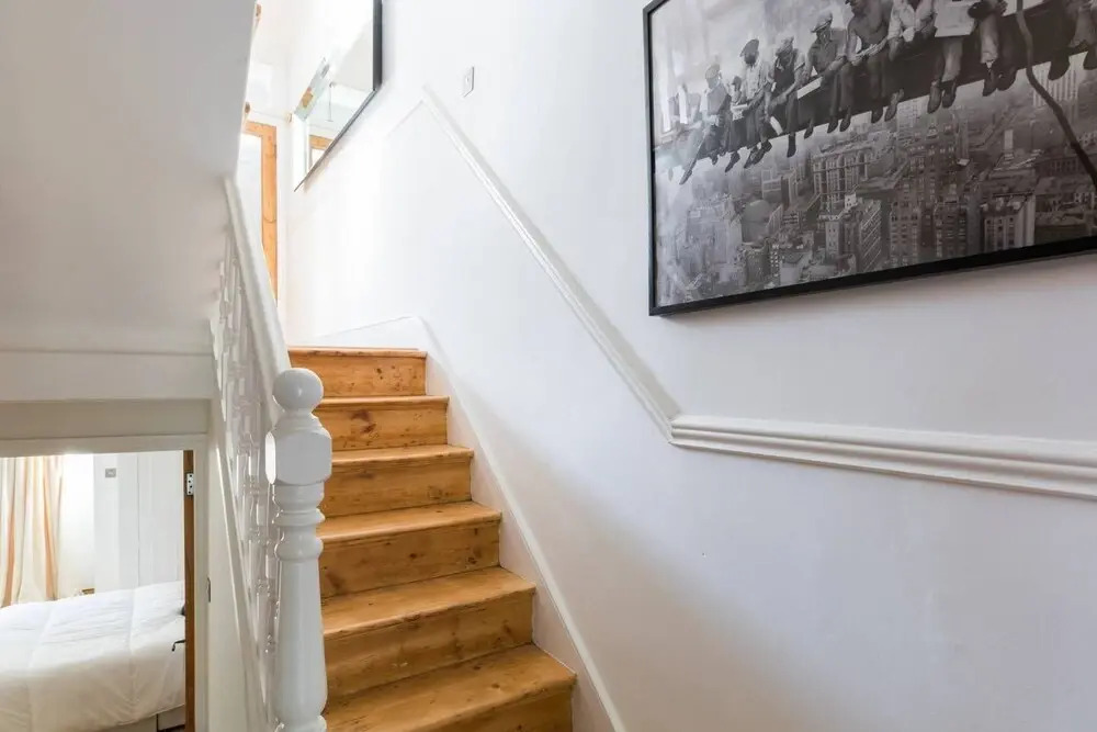 Fabulous 4-Bed House in Fulham with Garden!