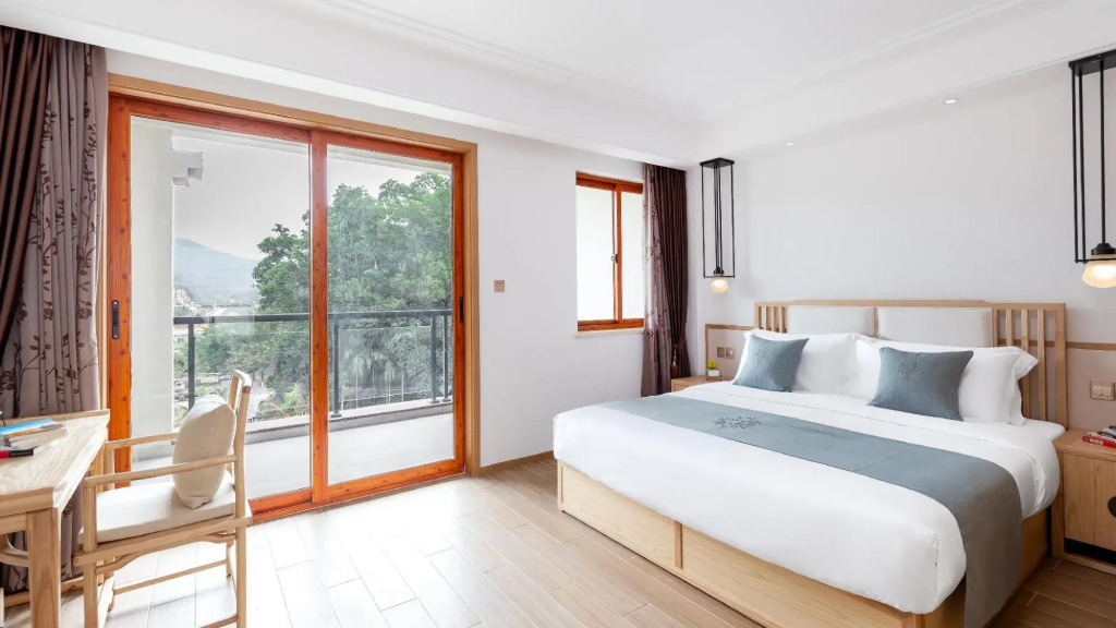Floral Hotel · Harmony Pavilion Hotel