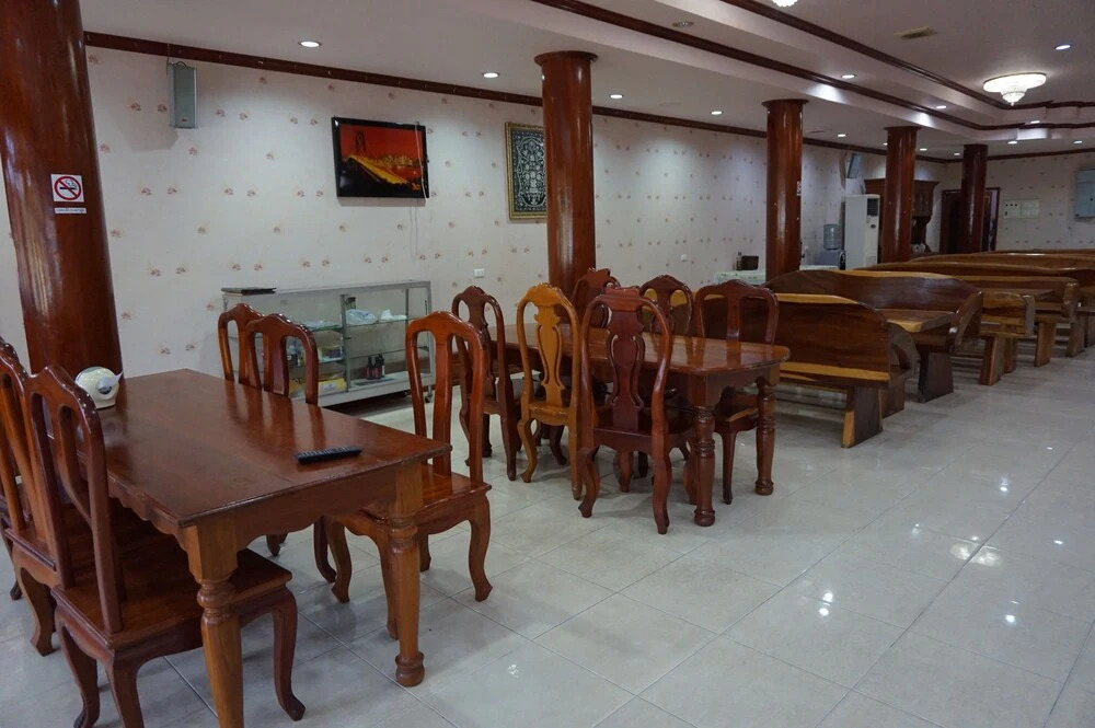Phonepaseud Hotel