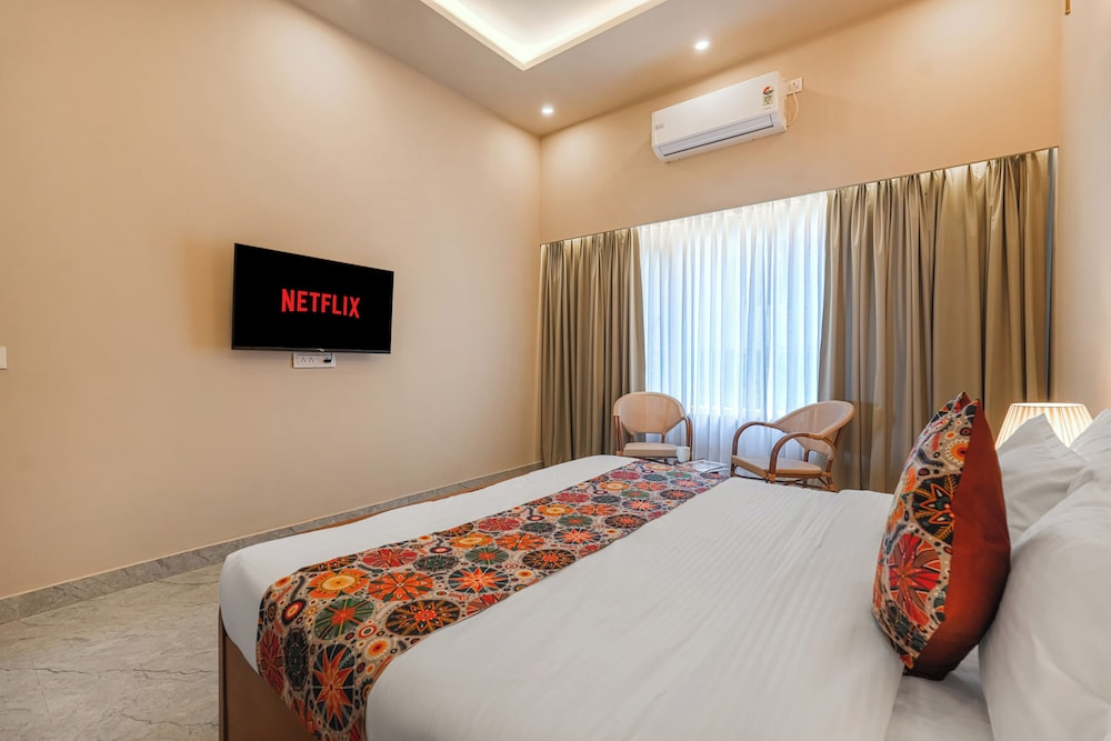 Alaya stay Dochi 4BHK apt with Hill View