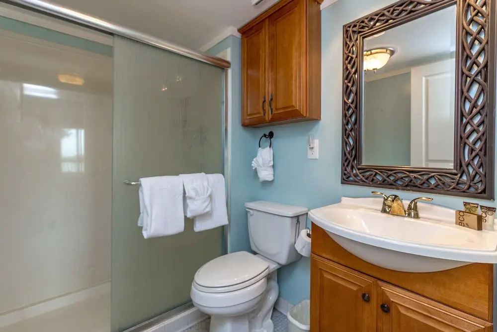 Waterfront 3BR Condo w/ Dock by RedAwning