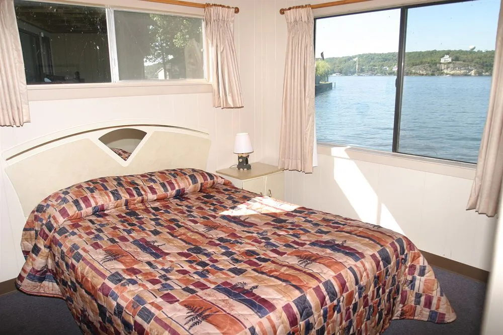 Lakeview Resort - Lake of the Ozarks