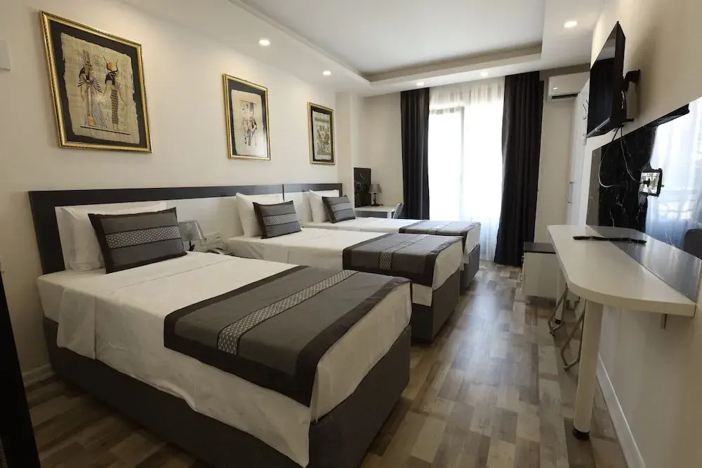 Askadar Çatı Otel