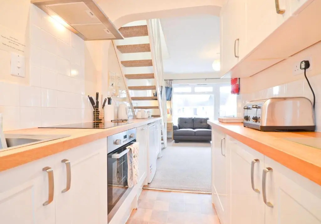 23 Tollgate Cottages