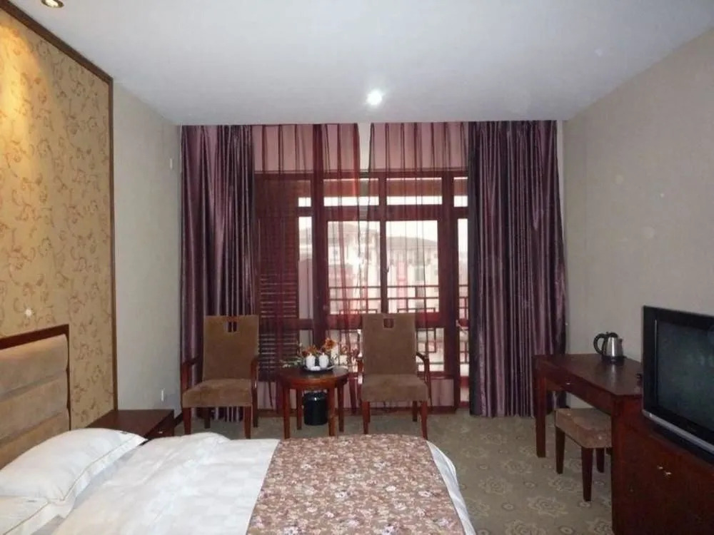 Dujiangyan Xiaoqi Hotel