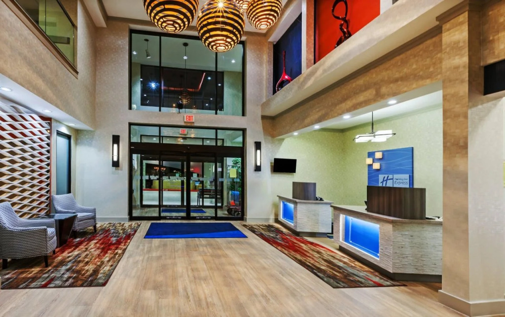 Holiday Inn Express & Suites Houston East by IHG