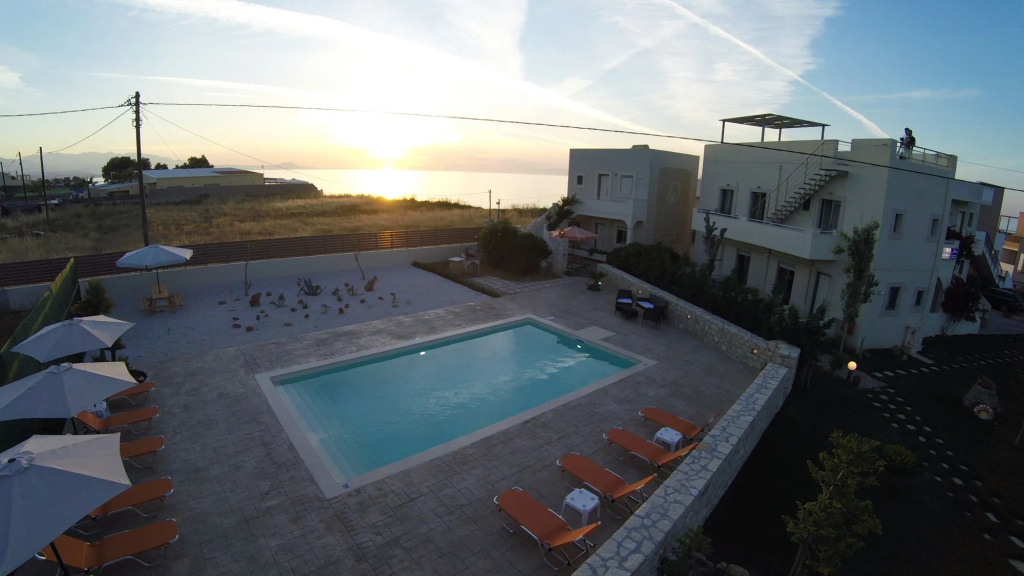 Almyra Apartments & Suites