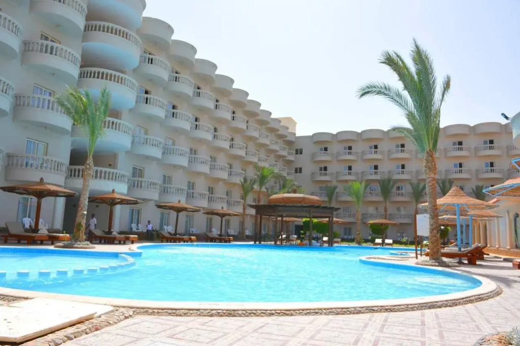 Hawaii Riviera Club Aqua Park - Families and Couples Only