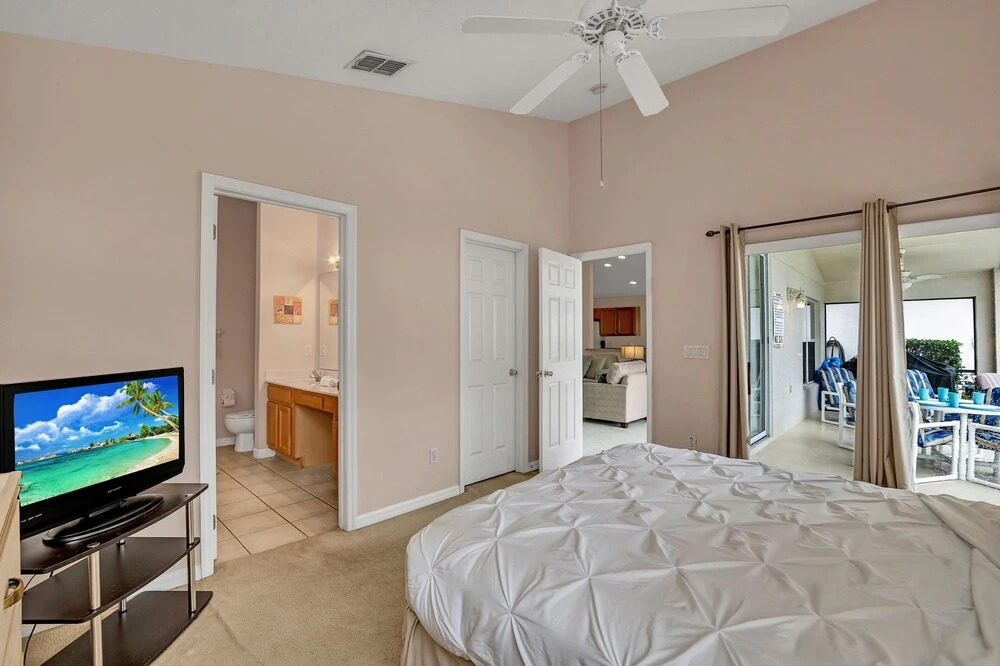 No Rear Neighbors, Near Disney Spacious Home With CDC Standards #3hr836