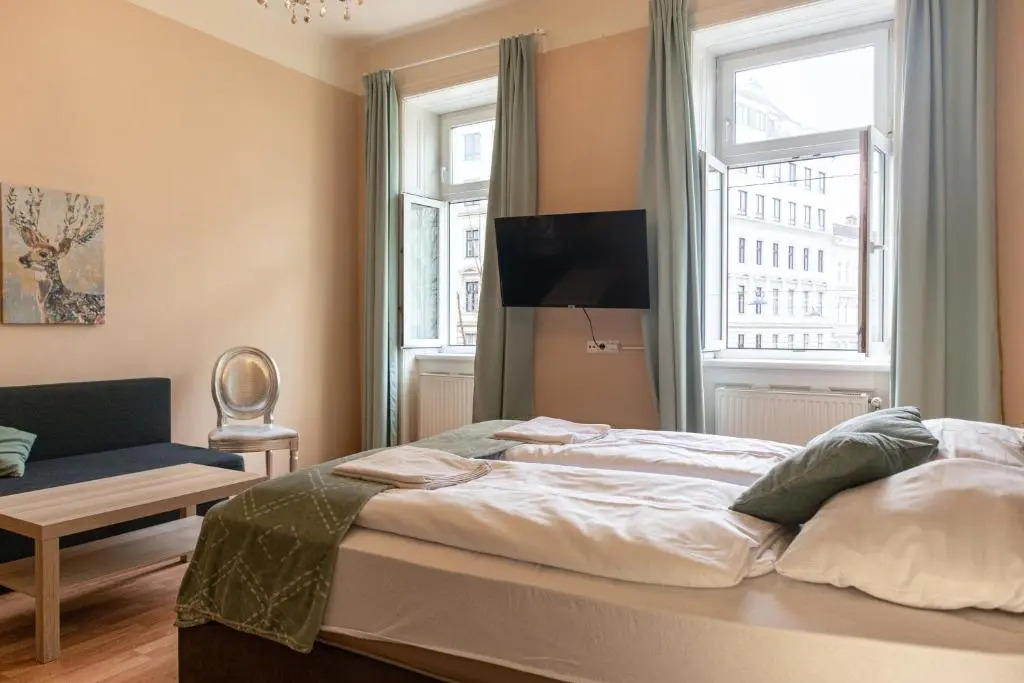 Spacious 2BR Shared Apt, Ideal for Long Stays in Vienna