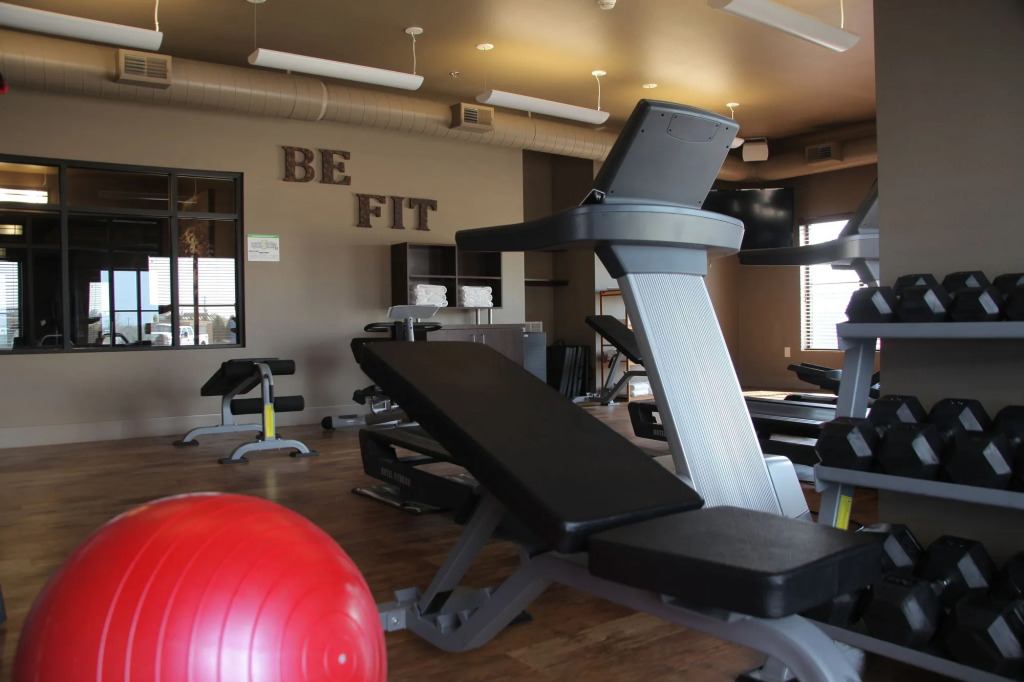 Teddys Residential Suites Watford City