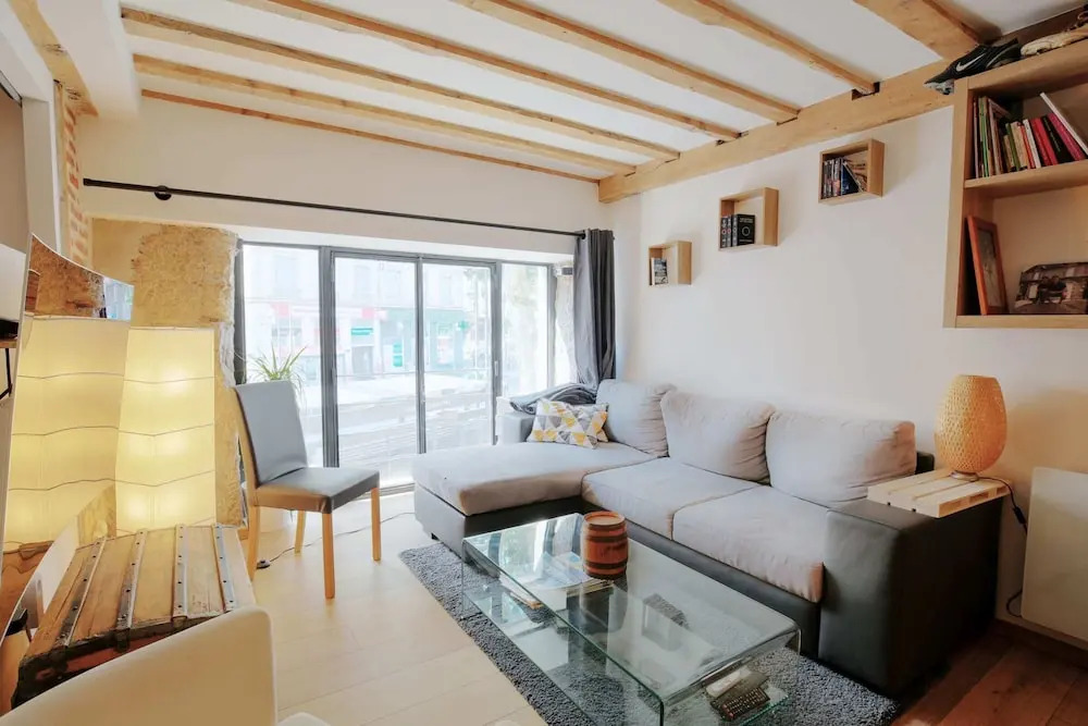 Spacious Apartment for 4 People Lyon