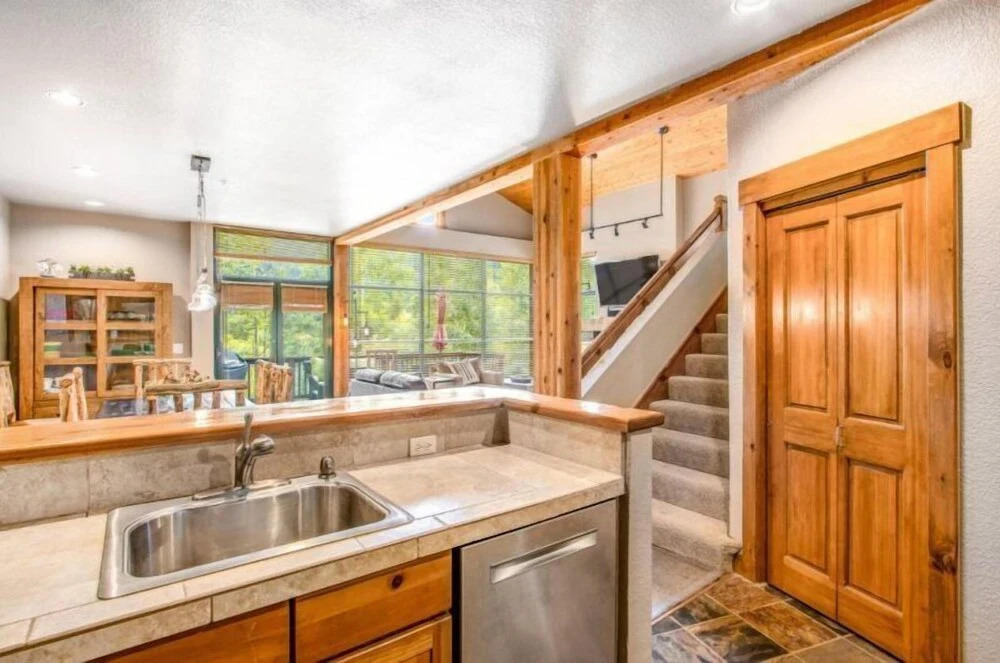 Lovely Townhome a Half-mile From Keystone Gondola W/shared Hot-tub & Excellent Views