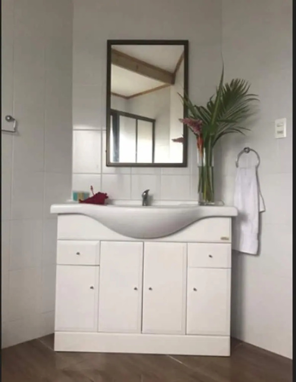 Teanehi Bed & Breakfast