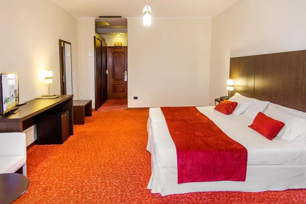 Hotel O Val Do Naseiro