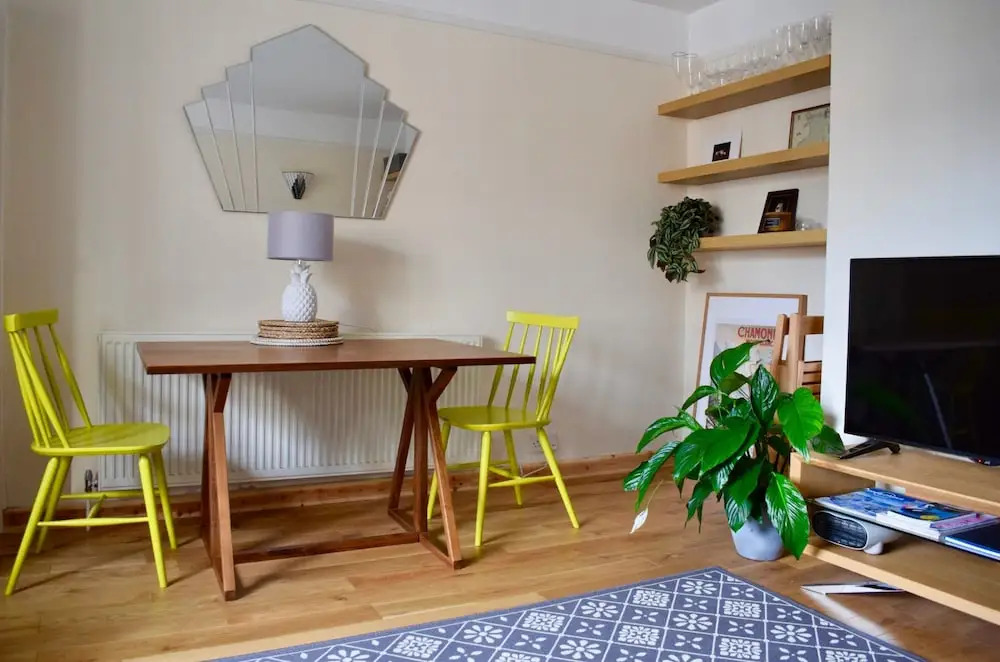 Spacious 2 Bedroom Apartment in Greenwich