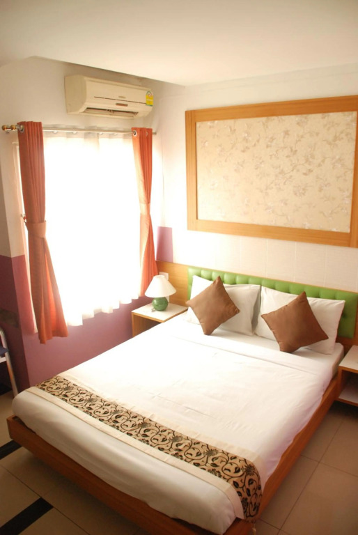 Ratchada 17 Place