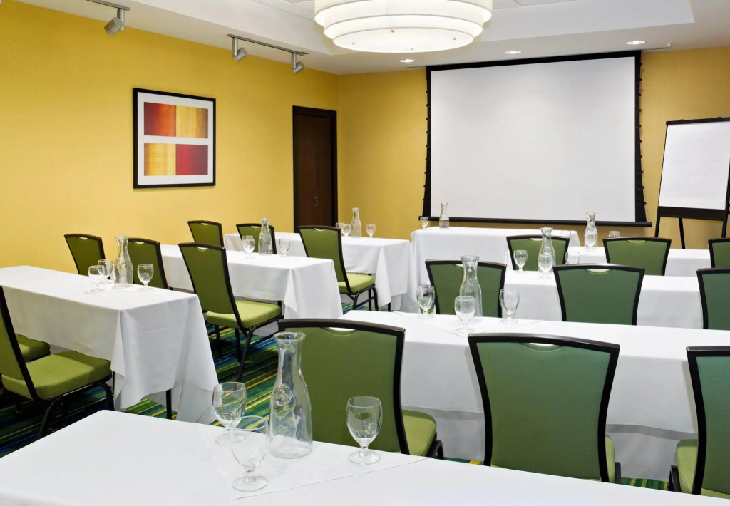 Fairfield by Marriott Tacoma Puyallup
