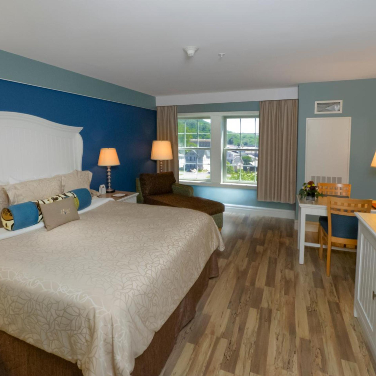 Watkins Glen Harbor Hotel