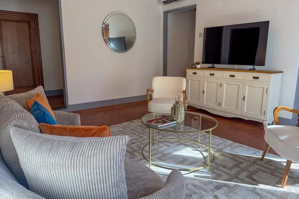 Exclusive 2BD Apt Near Galleria Dell Academia di Firence San Gallo