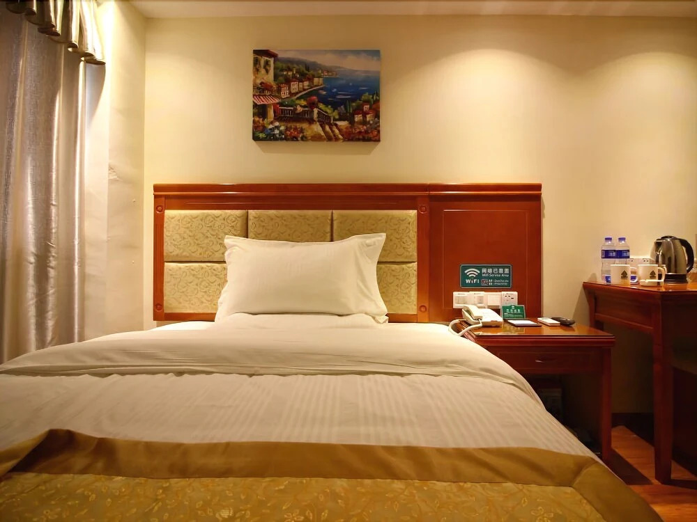 GreenTree Alliance Zhuhai Jidajiuzhou Port Hotel