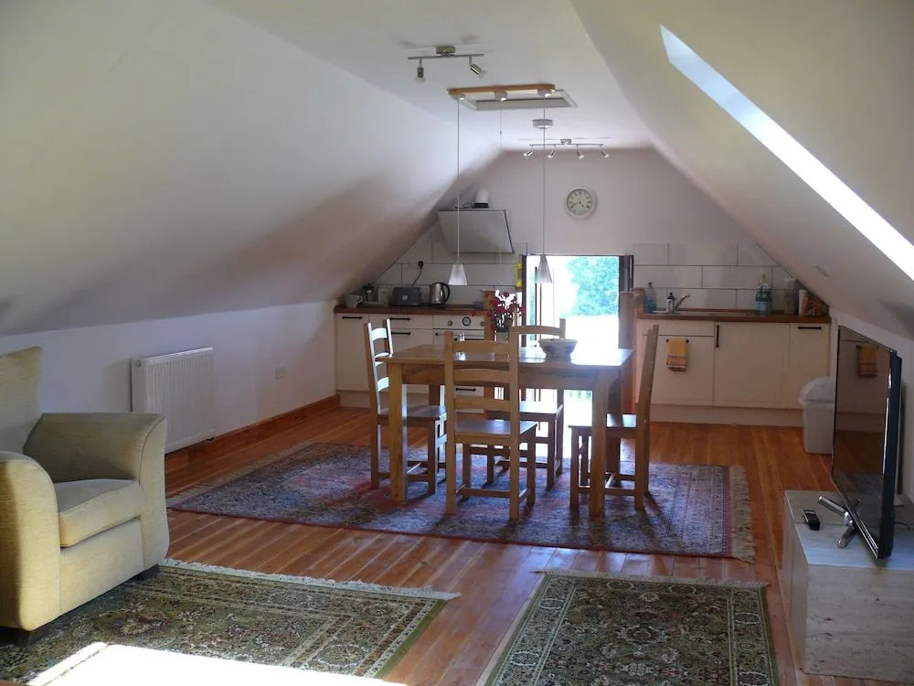 The Motor House