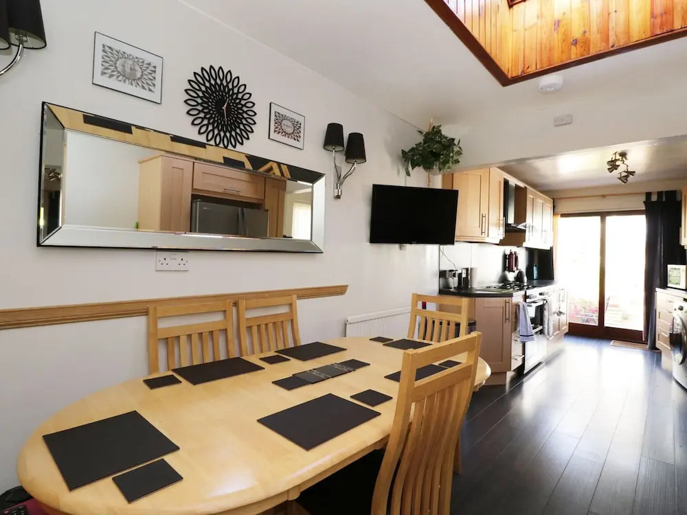 2 Craigarbel Crescent, Montrose