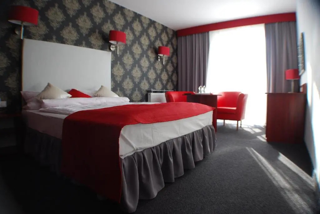 Amigo Hotel