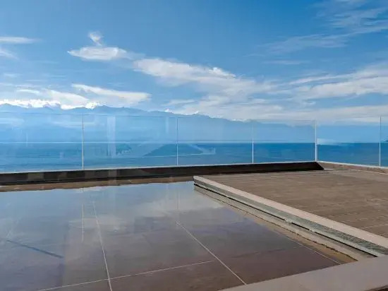 Anshu · 180° Panoramic Cangshan and Erhai View Designer Smart Luxury Retreat