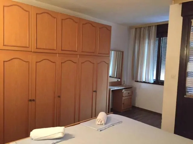 Rooms Ana