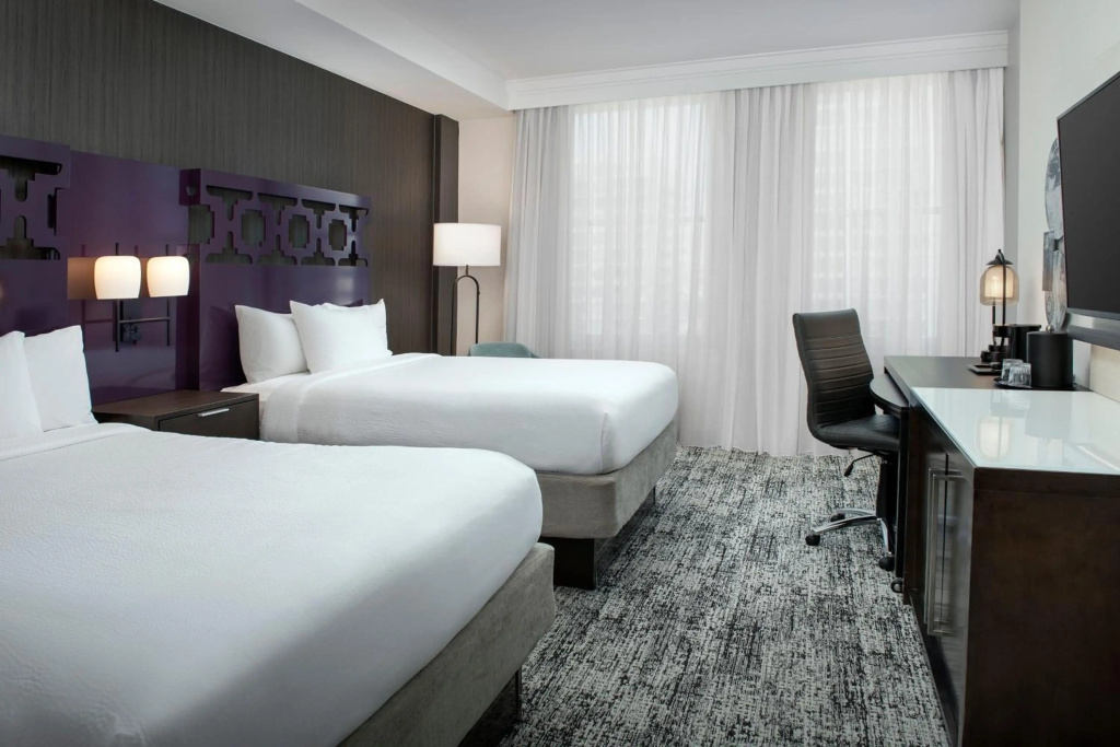 Courtyard by Marriott San Diego Downtown