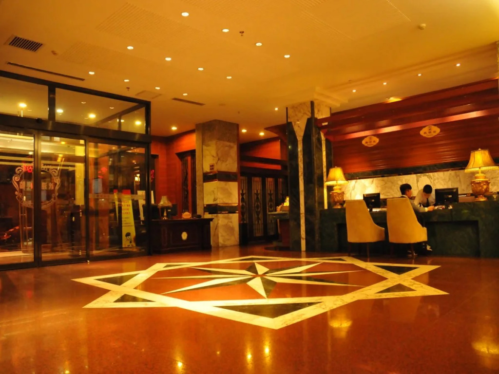 Home2 Suite by Hilton Harbin Central Street